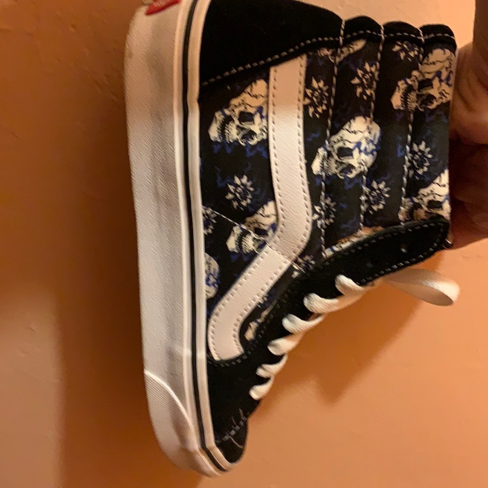Vans skull mid tops